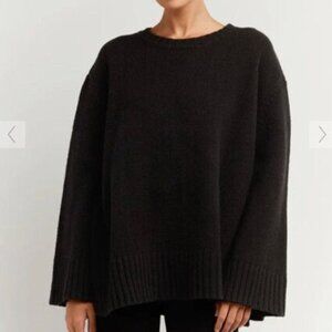 Dissh Euro Black Wool Oversized Sweater - M
